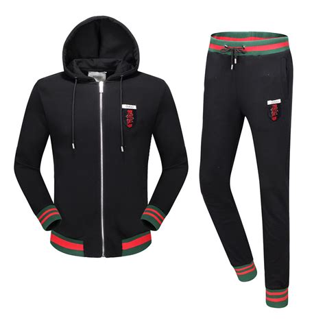 survetement gucci homme pas chere|Survêtements Gucci pour Hommes .